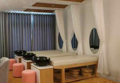 Giường gỗ gội đầu spa